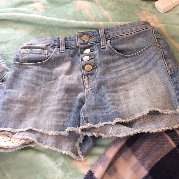Cute summer shorts - Picture 2 of 3